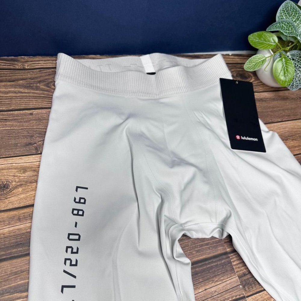 Lululemon License to Train Tight 21" NWT Size XXL (Vapor) - Picture 5 of 14